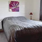Three-bedroom In Hol I Tjeldsund